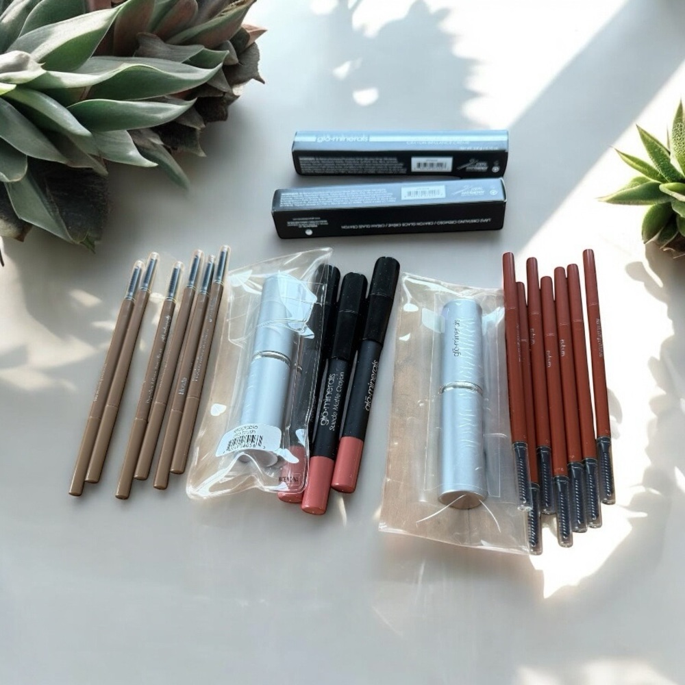 GLO SKIN BEAUTY BUNDLE – BROW PENCILS, MATTE CRAYONS, BRUSHES (L16-22)